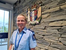 Community Catch-Up with Senior Sergeant Fiona Roberts | Radio Wānaka 🚔🌄