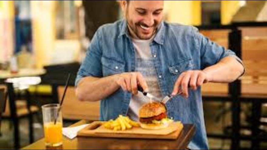 Knife and Fork for Burgers? 